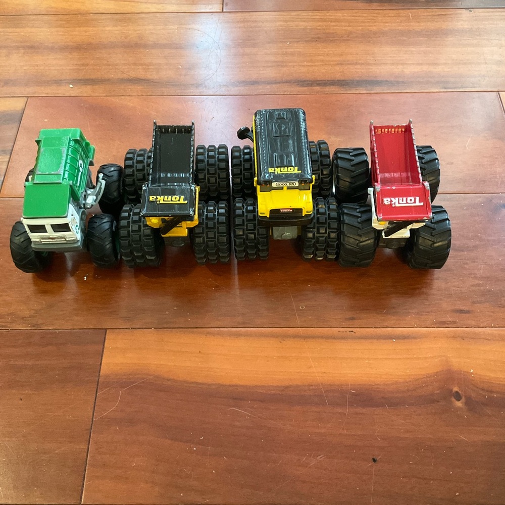 Lot of 4 TONKA Die Cast Metal Truck Toy Car